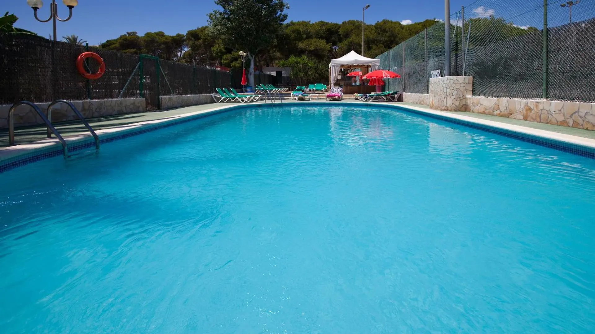 Apartamentos Playa Es Cana