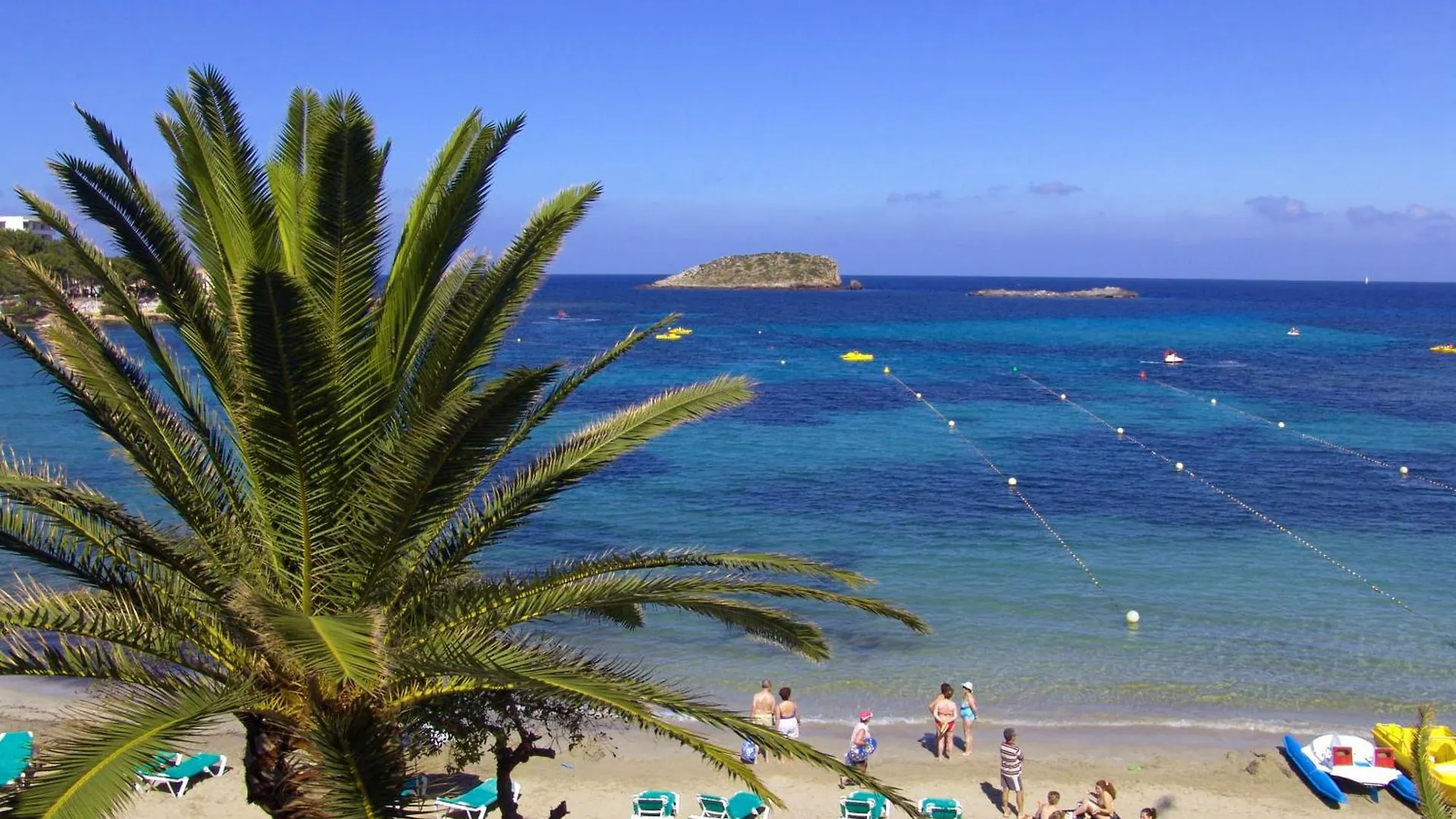 شقة Apartamentos Playa Es Cana إسبانيا